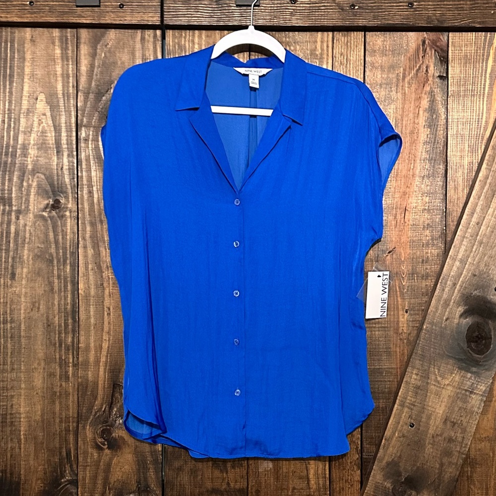 Women's Button-Up Blouse - Picture 2 of 5